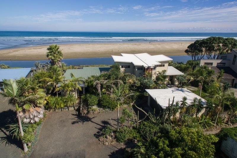 Gems Seaside Lodge Ahipara Eksteriør billede
